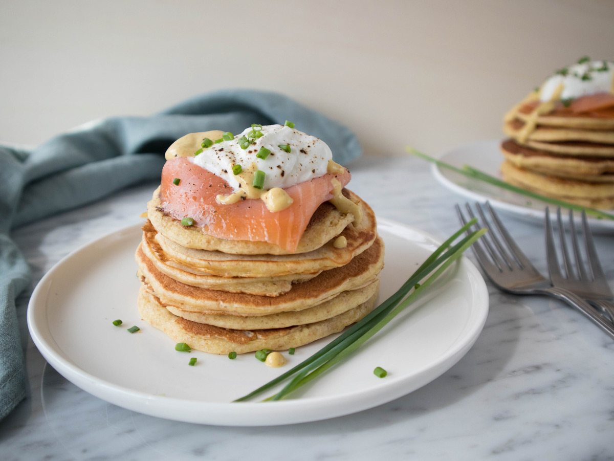 Pancakes salati con yogurt greco