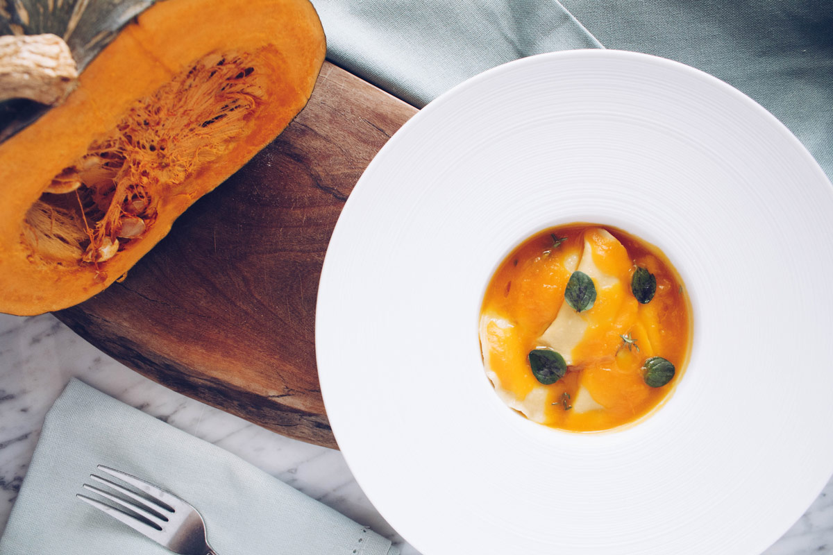 Ravioli allo zola e crema di zucca